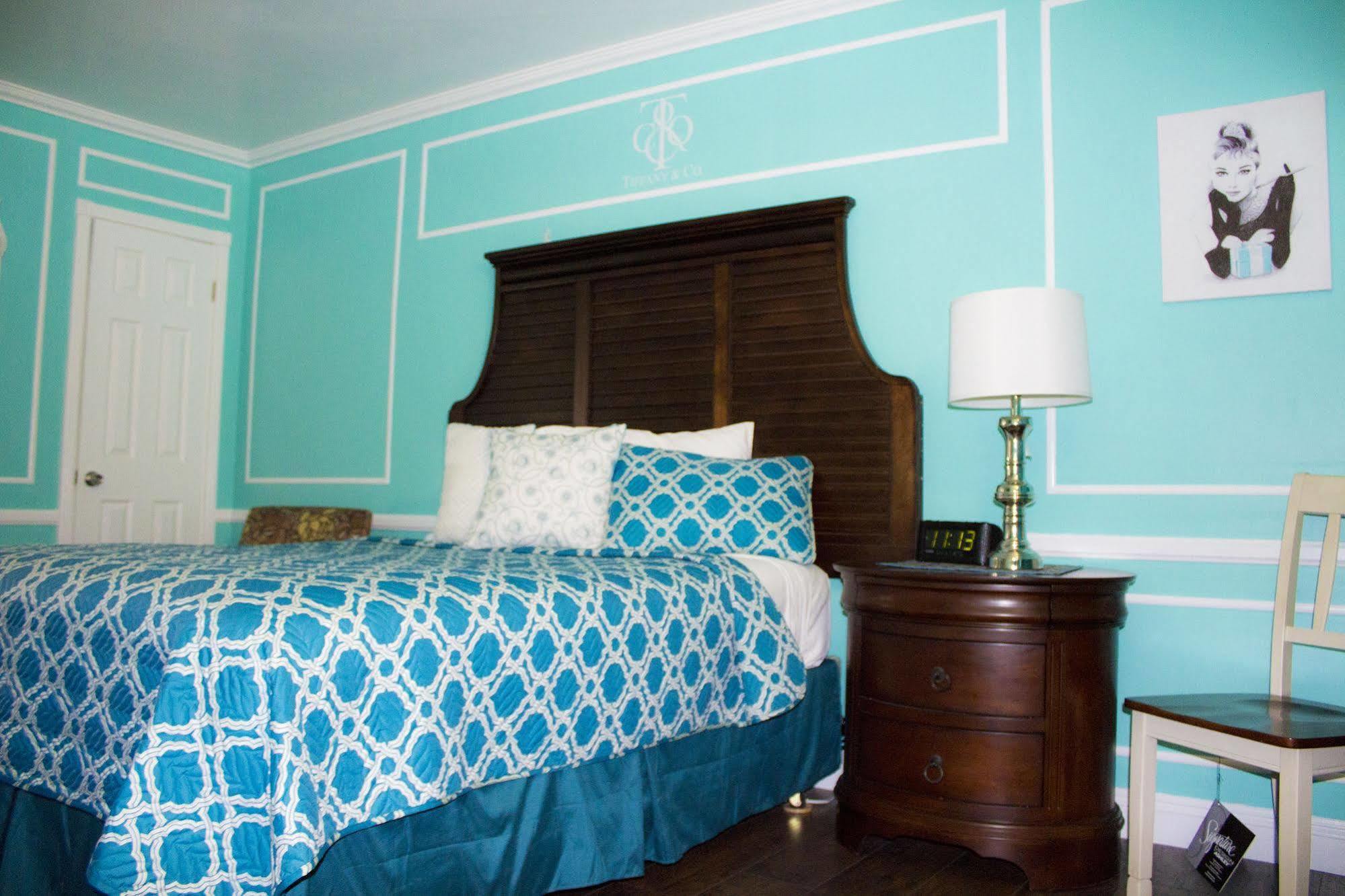 Travel Inn & Suites Victorville Bagian luar foto